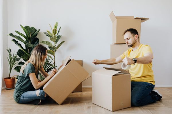 Survivre au premier mois après le déménagement