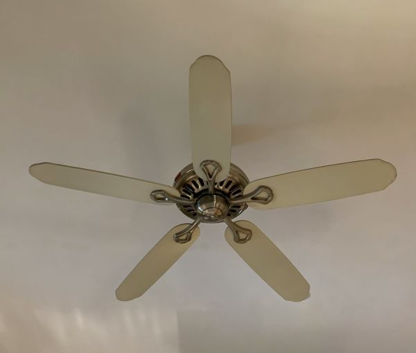 Top 5 avantages des ventilateurs de plafond à 5 pales pour votre confort